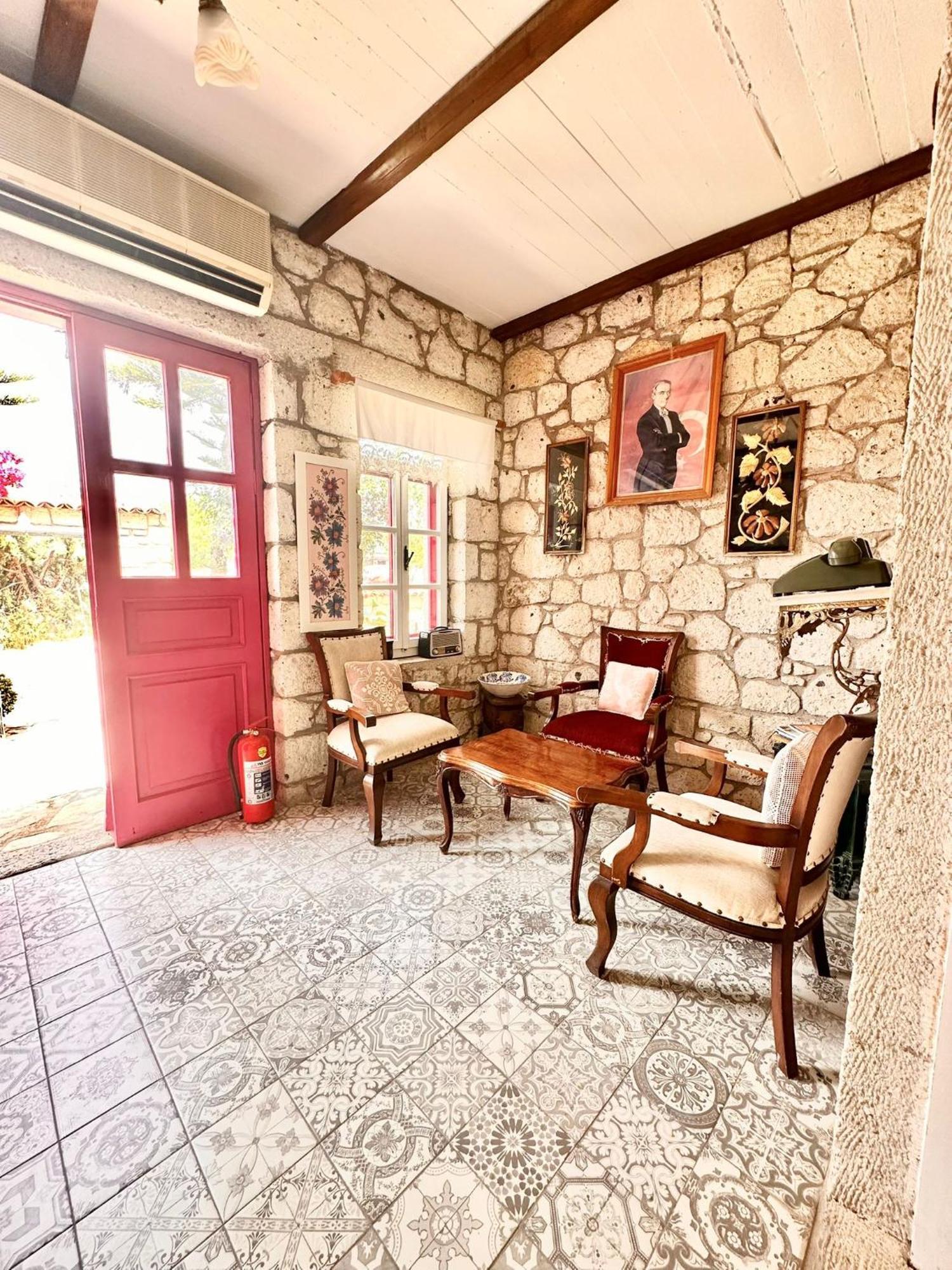 Aisem By Hire Hotell Alaçatı Exteriör bild