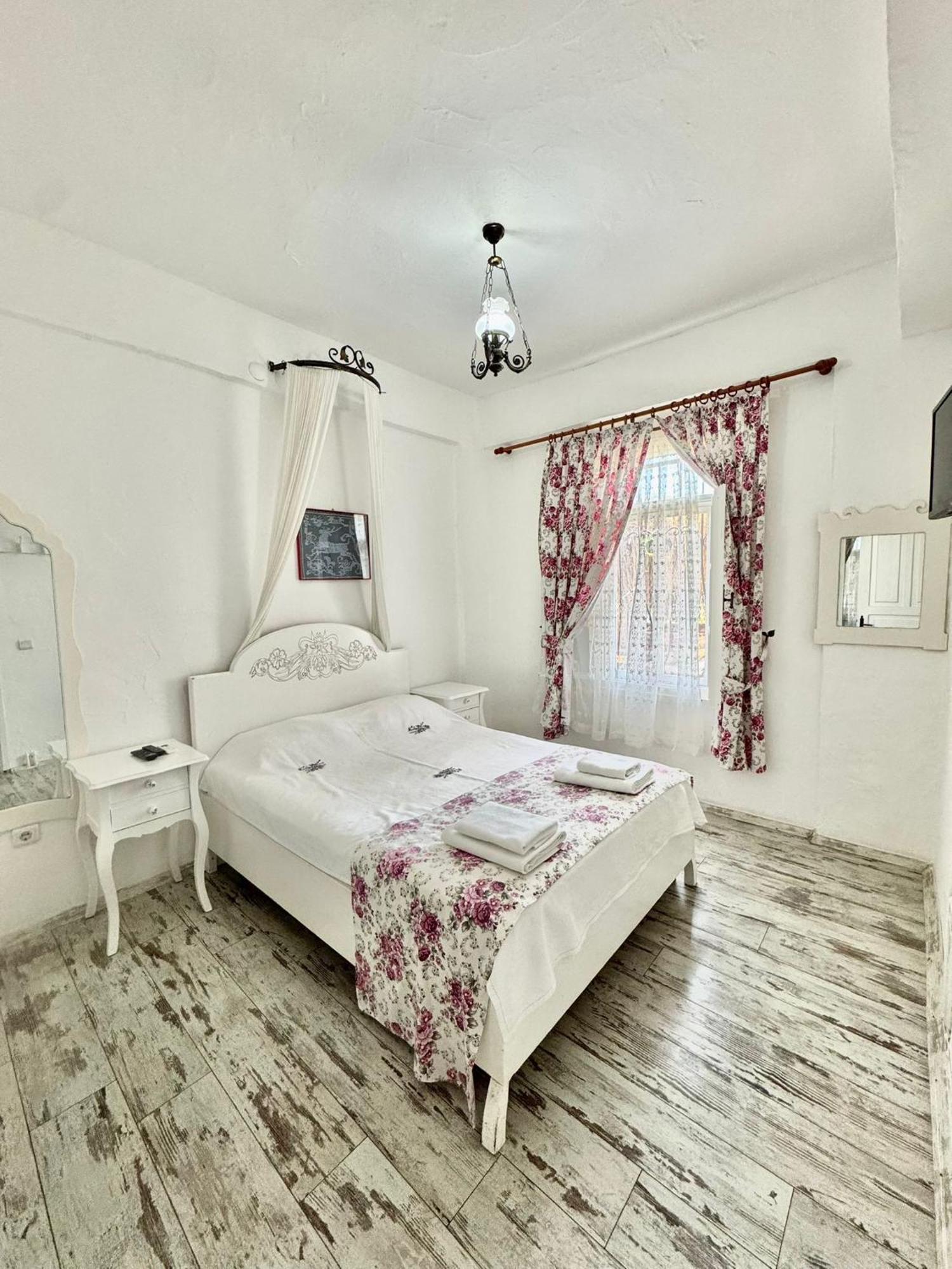 Aisem By Hire Hotell Alaçatı Exteriör bild